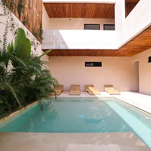Akbal Apartment